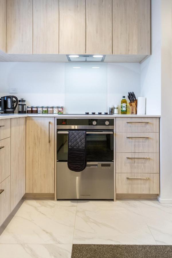 In The Heart Of It All: 2 Bed Cbd Townhouse Christchurch Extérieur photo