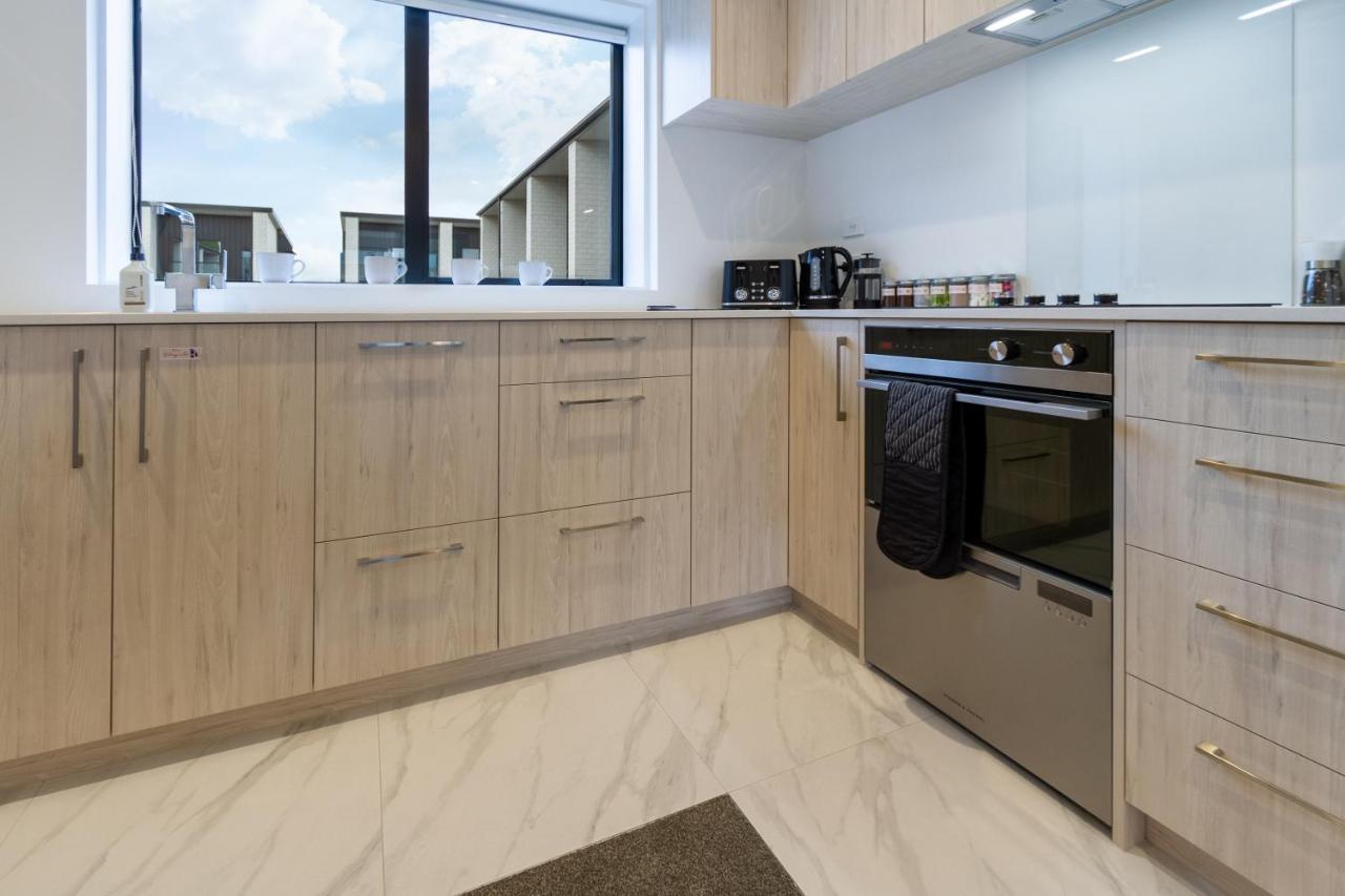 In The Heart Of It All: 2 Bed Cbd Townhouse Christchurch Extérieur photo